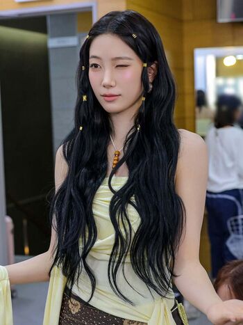 Kazuha Nakamura 中村 一葉