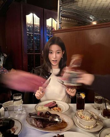 Kazuha Nakamura 中村 一葉 | LESSERAFIM