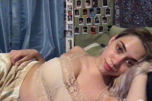Leaked Kelliconlon private photo viral onlyfans