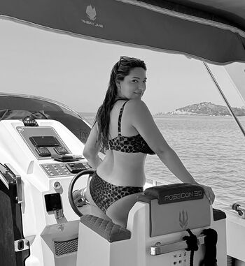 Leaked Kelly brook page private photo viral onlyfans