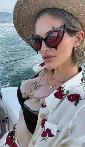 Leaked Kelly osbourne page private photo viral onlyfans