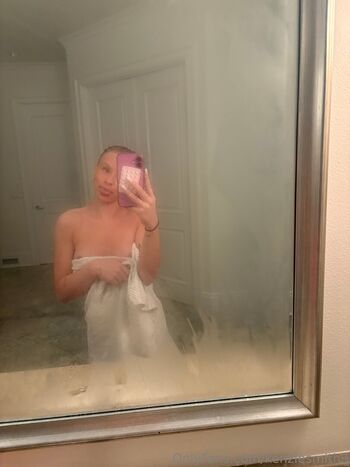 Leaked Kenziesmithh private photo viral onlyfans