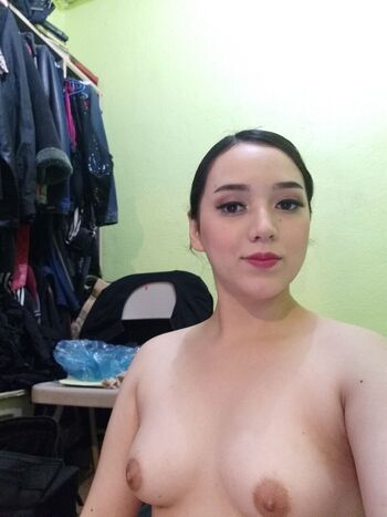 Leaked Kerry b page private photo viral onlyfans