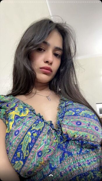Leaked Khushi maheshwari private photo viral onlyfans