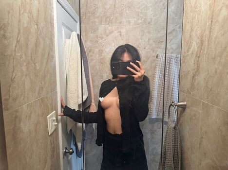 Leaked Kikiiiru private photo viral onlyfans