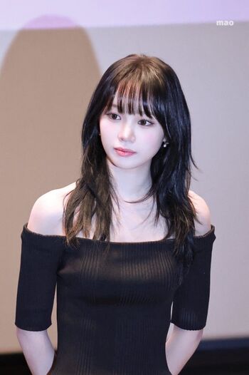 Kim Chaewon