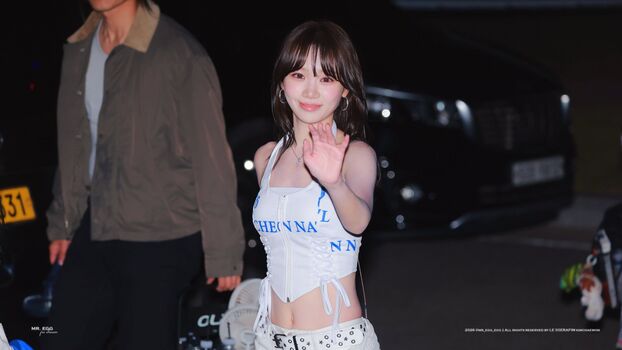 Kim Chaewon