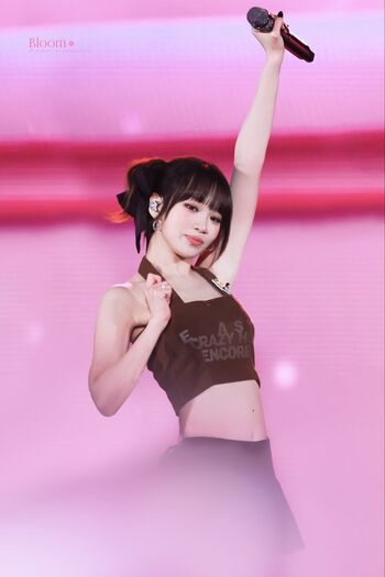 Kim Chaewon