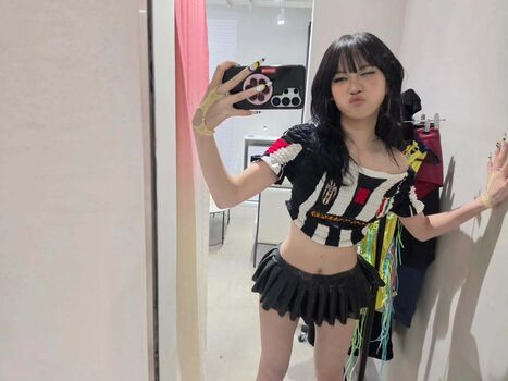 Leaked Kim chaewon private photo viral onlyfans