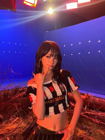 Leaked Kim chaewon private photo viral onlyfans