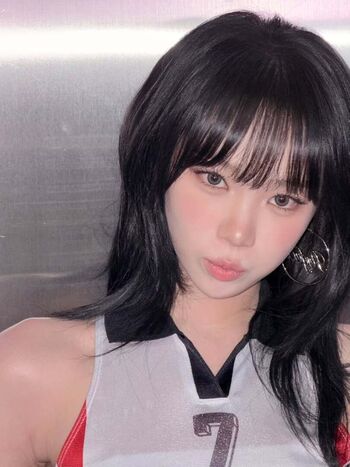 Leaked Kim chaewon private photo viral onlyfans
