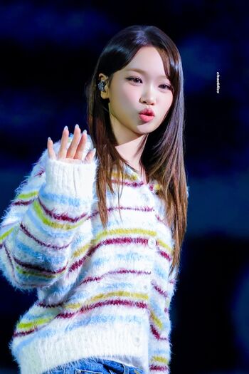 Leaked Kim chaewon le sserafim private photo viral onlyfans