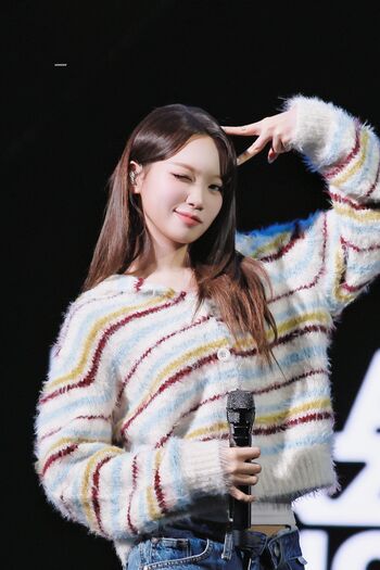 Leaked Kim chaewon le sserafim private photo viral onlyfans