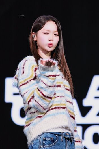 Leaked Kim chaewon le sserafim private photo viral onlyfans
