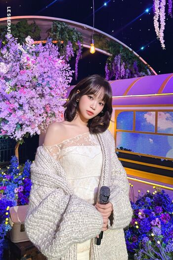 Leaked Kim chaewon le sserafim private photo viral onlyfans