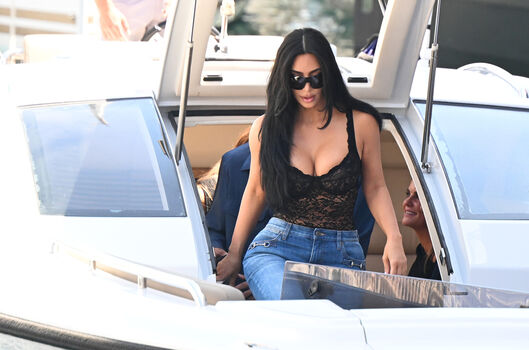 Leaked Kim kardashian  page private photo viral onlyfans