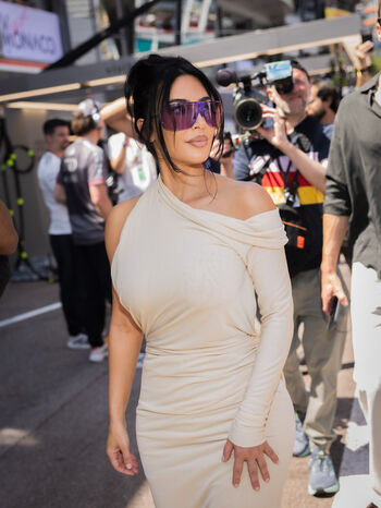 Leaked Kim kardashian private photo viral onlyfans