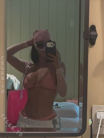 Leaked Kim kardashian private photo viral onlyfans