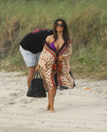 Leaked Kim kardashian private photo viral onlyfans