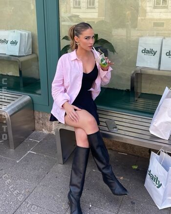 Leaked Kim sara private photo viral onlyfans