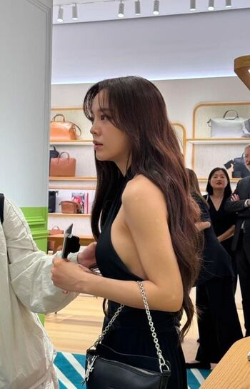Leaked Kim se jeong private photo viral onlyfans
