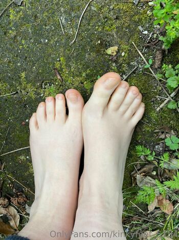 Leaked Kinkyfeet private photo viral onlyfans