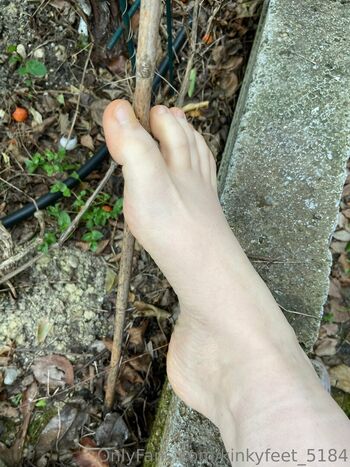 Leaked Kinkyfeet private photo viral onlyfans