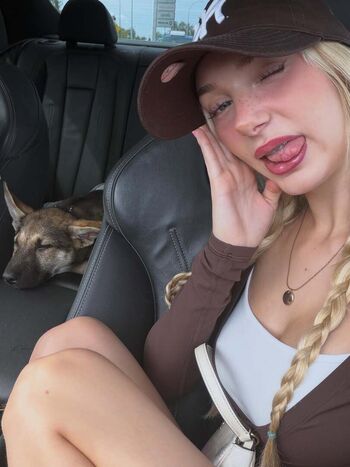 Leaked Kinkykatiee private photo viral onlyfans