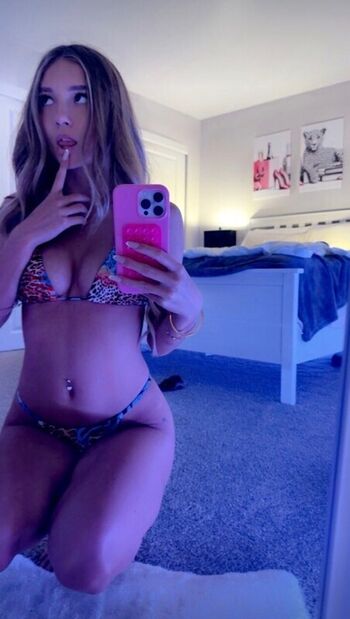 Leaked Kinsley alcott private photo viral onlyfans