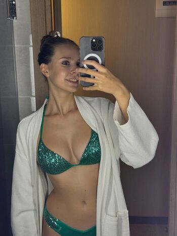 Leaked Kira artamonova page private photo viral onlyfans