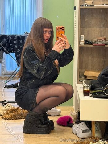Leaked Kira clark private photo viral onlyfans