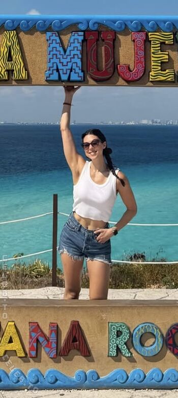 Leaked Kira kosarin  page private photo viral onlyfans