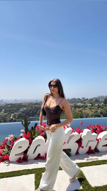 Leaked Kira kosarin private photo viral onlyfans