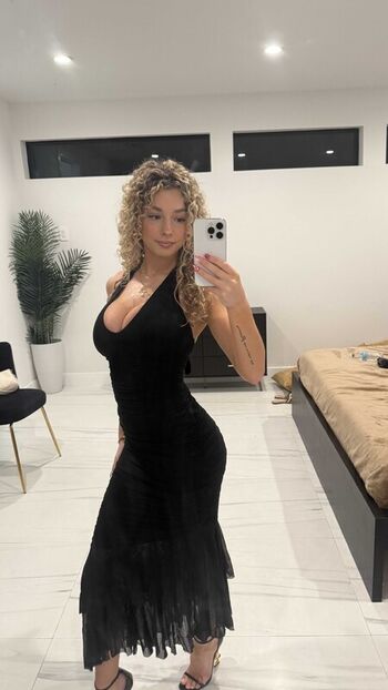 Leaked Kira pregiato private photo viral onlyfans