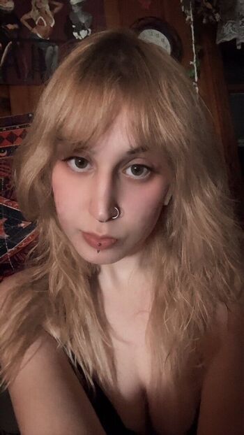 Leaked Kirstynhq private photo viral onlyfans