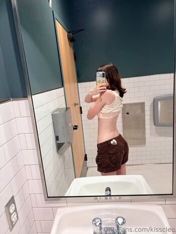 Leaked Kisscleo private photo viral onlyfans