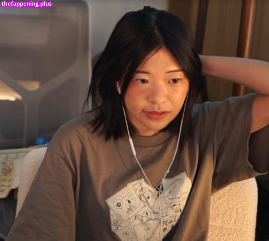 Kkatamina / Miyoung Nacktes OnlyFans Foto #335
