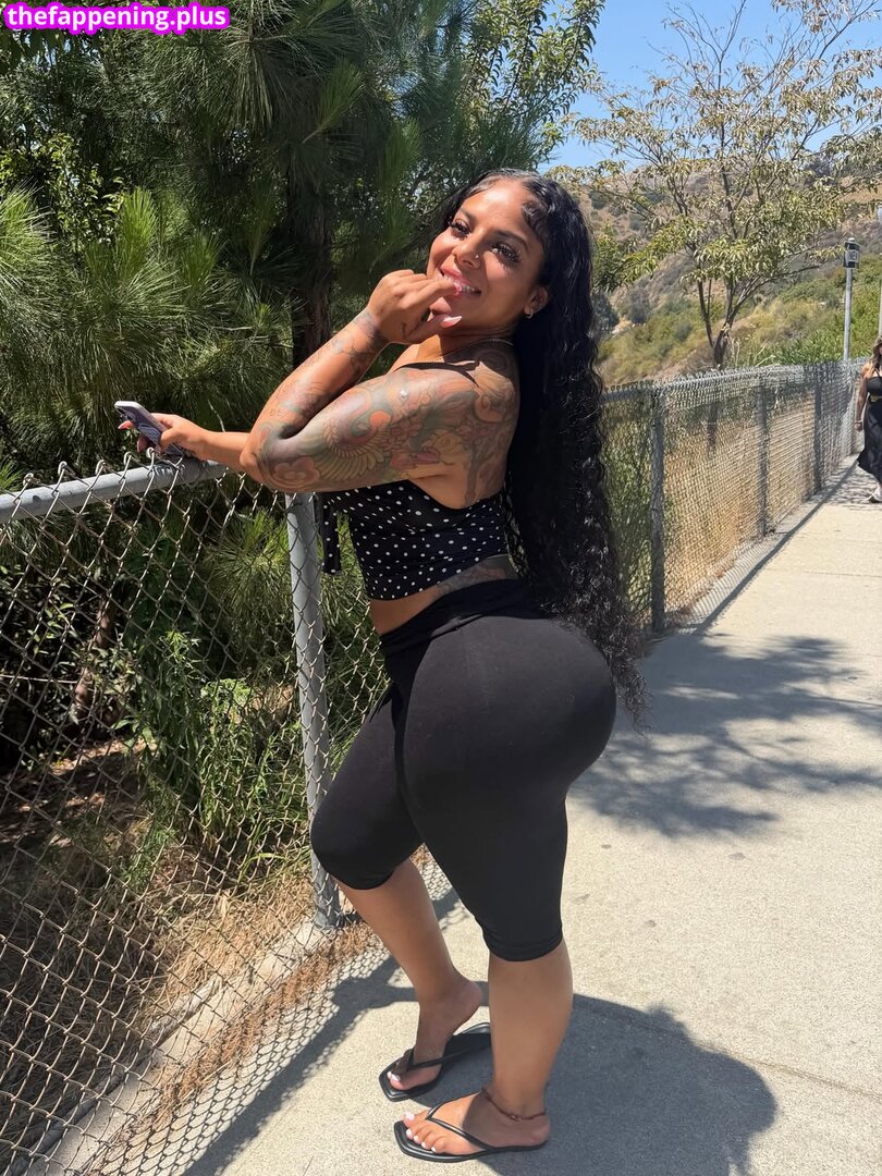 KKVSH / https: Nude OnlyFans Photo #6