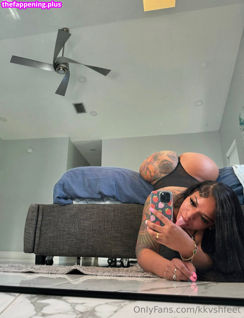 kkvsh / kkvshfeet नग्न OnlyFans फोटो #19