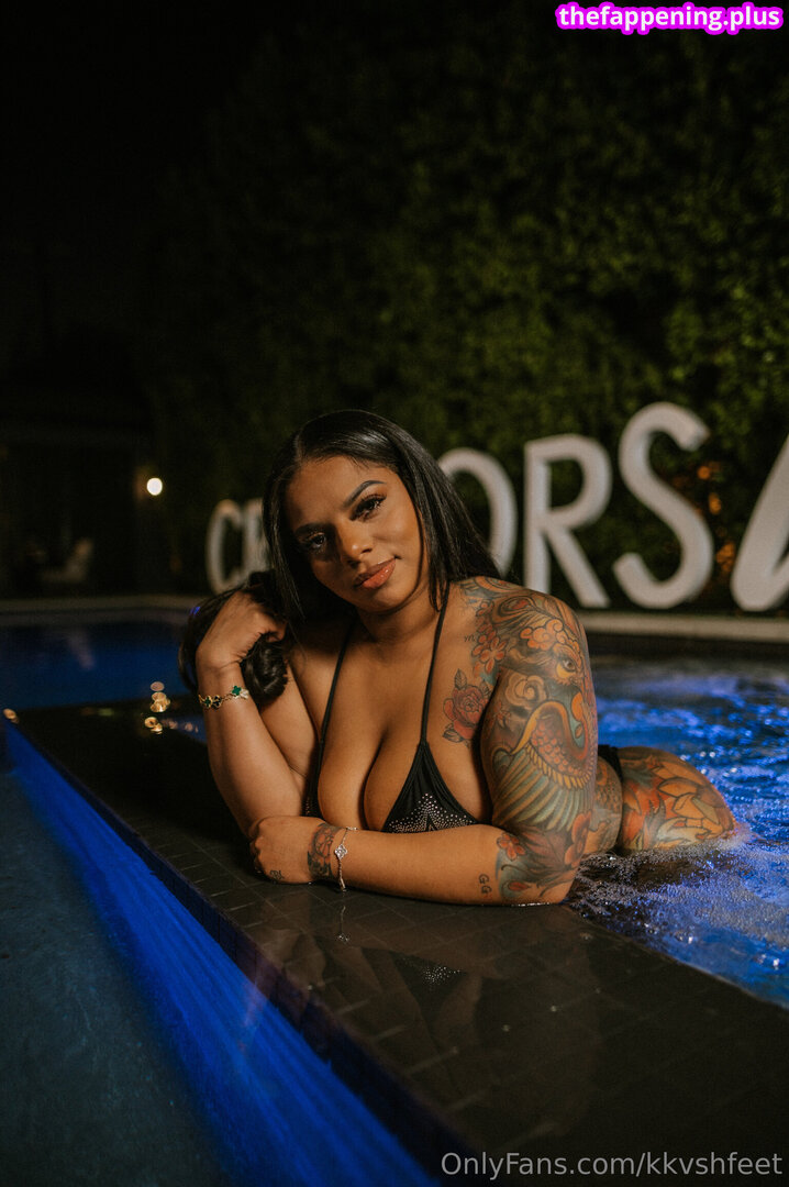 kkvsh / kkvshfeet Çıplak OnlyFans Fotoğrafı #30