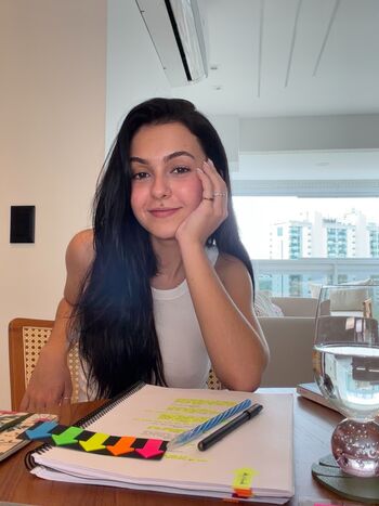 Klara Castanho