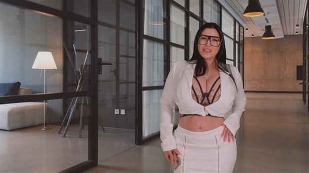 Korina Kova