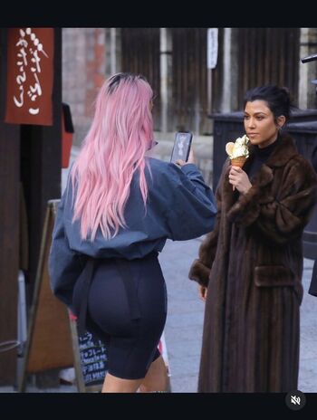 Leaked Kourtney kardashian private photo viral onlyfans