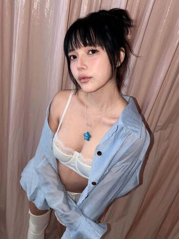Leaked Kpop girls page private photo viral onlyfans