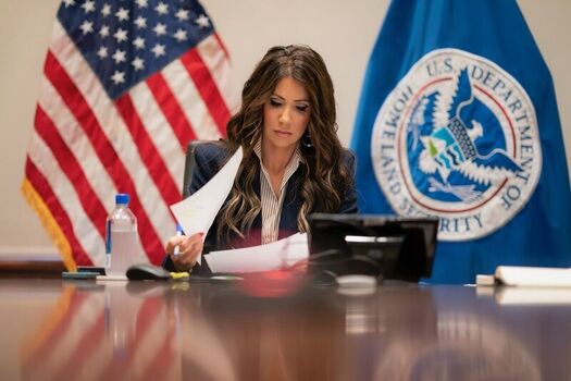 Leaked Kristi noem private photo viral onlyfans