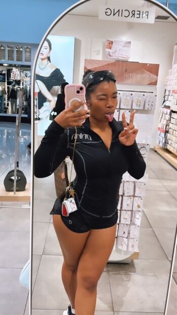 Leaked Kurlykyy private photo viral onlyfans
