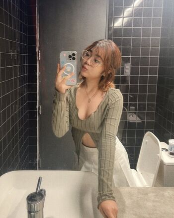 Leaked Kwinbih private photo viral onlyfans