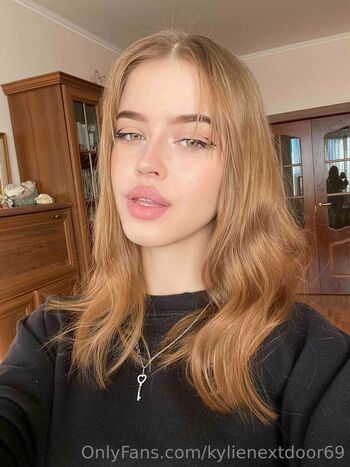kylienextdoor69