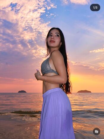 Leaked L aeticia private photo viral onlyfans