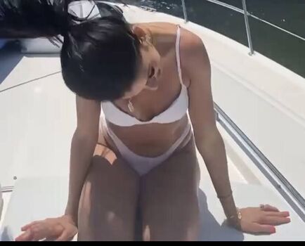 la_la_laura88